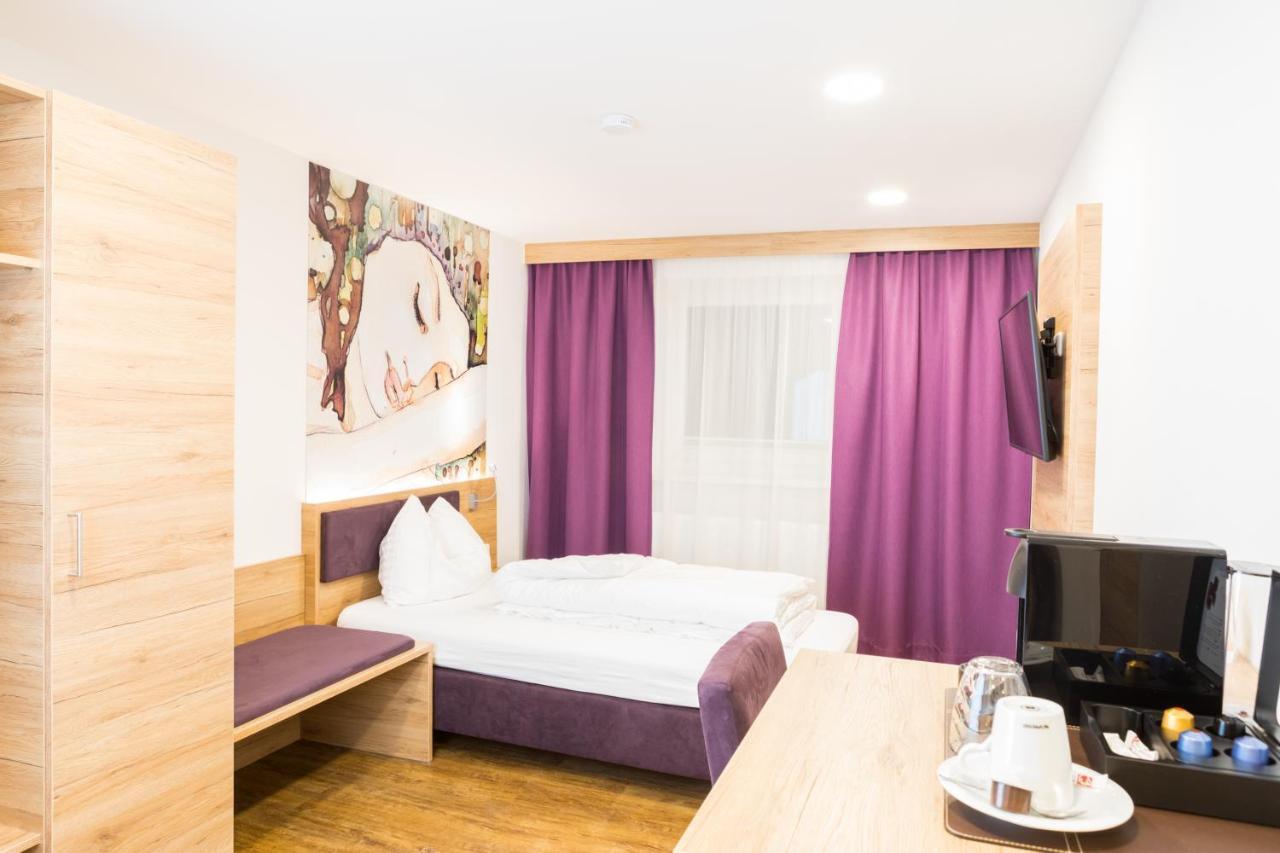 Hotel Stiegler Bed & Breakfast Timelkam Eksteriør bilde